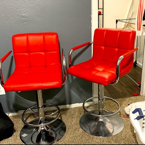 2 red chairs